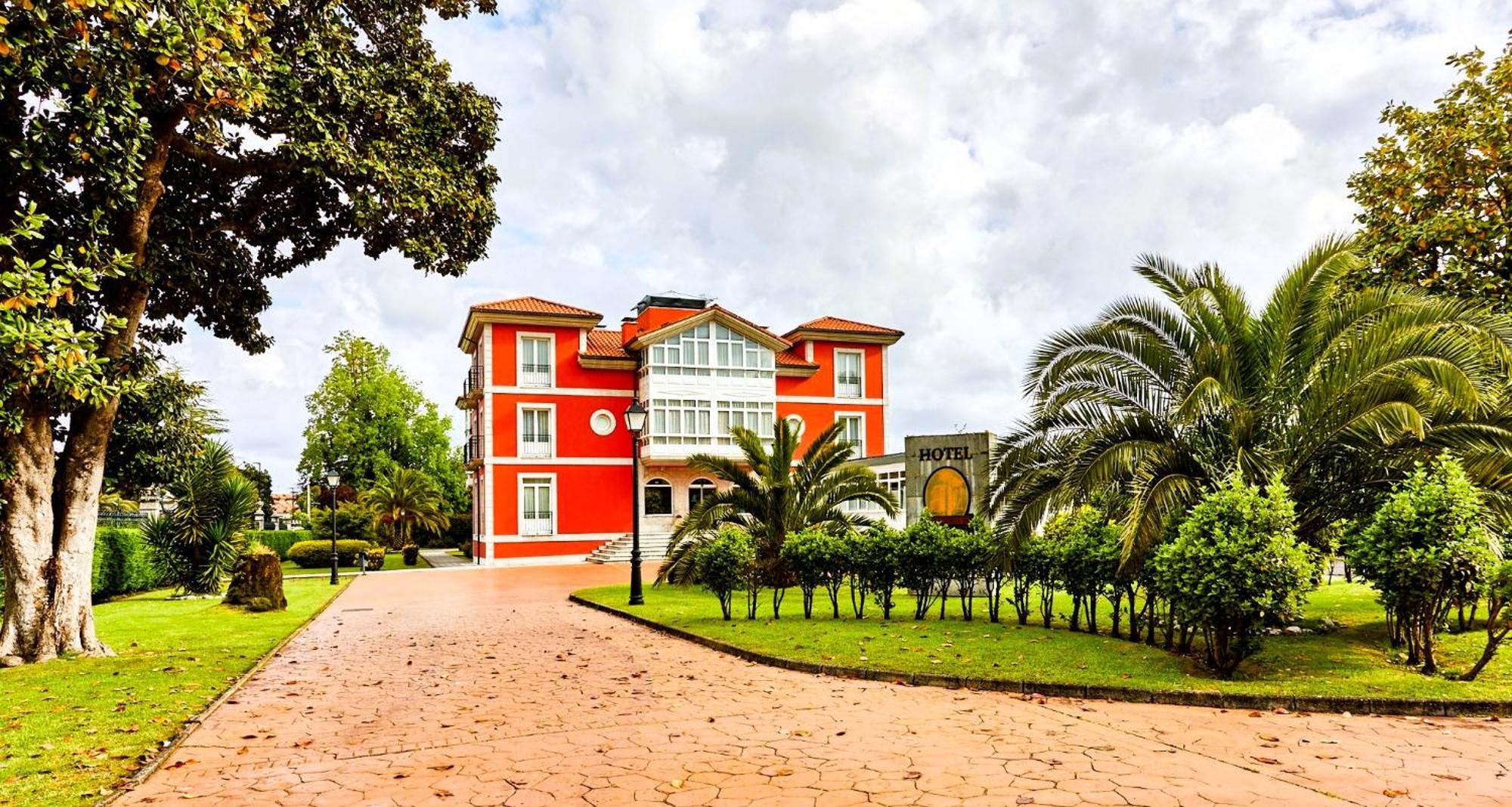 Silken Spa La Hacienda De Don Juan Llanes Exterior photo