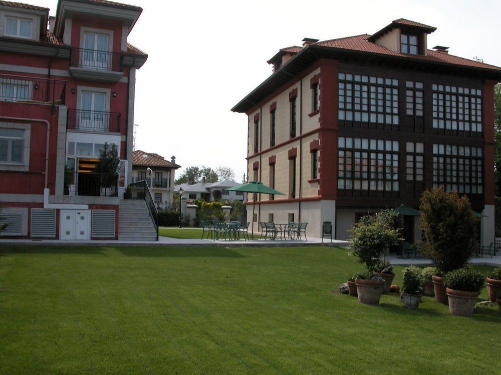 Silken Spa La Hacienda De Don Juan Llanes Exterior photo