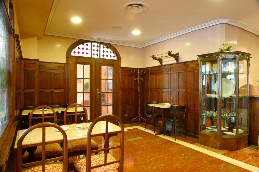 Silken Spa La Hacienda De Don Juan Llanes Exterior photo
