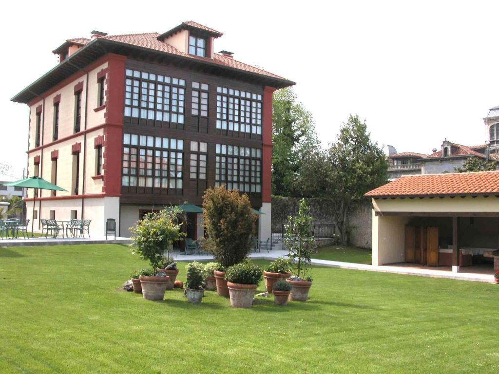 Silken Spa La Hacienda De Don Juan Llanes Exterior photo